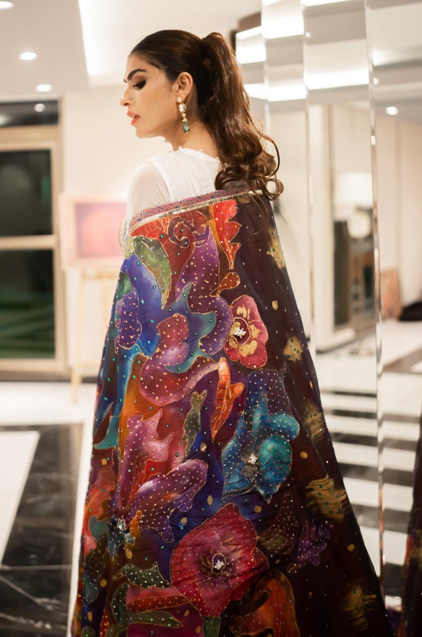 NARGIS DUPATTA